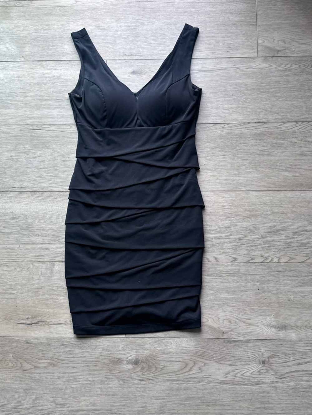 Windsor Black Ruched Bodycon‎ Dress Size Large